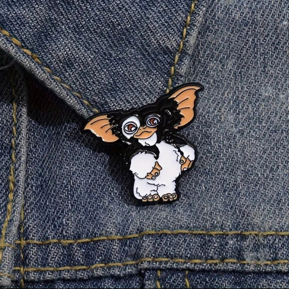 Gremlins Gizmo Pin - Picture 6 of 6